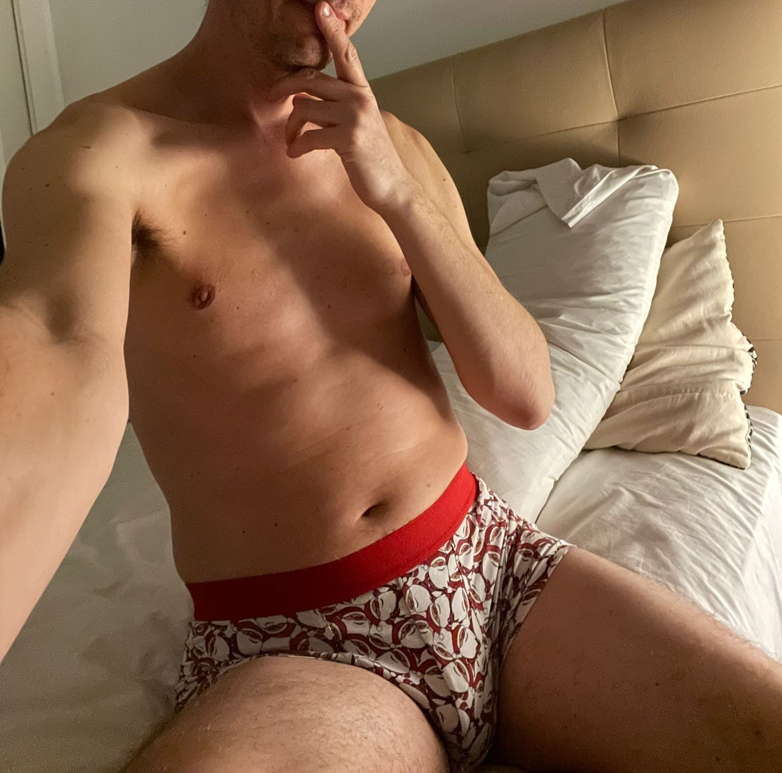 Profil de Charles-edward, 43 ans, Escort Trans Monaco à Épenède