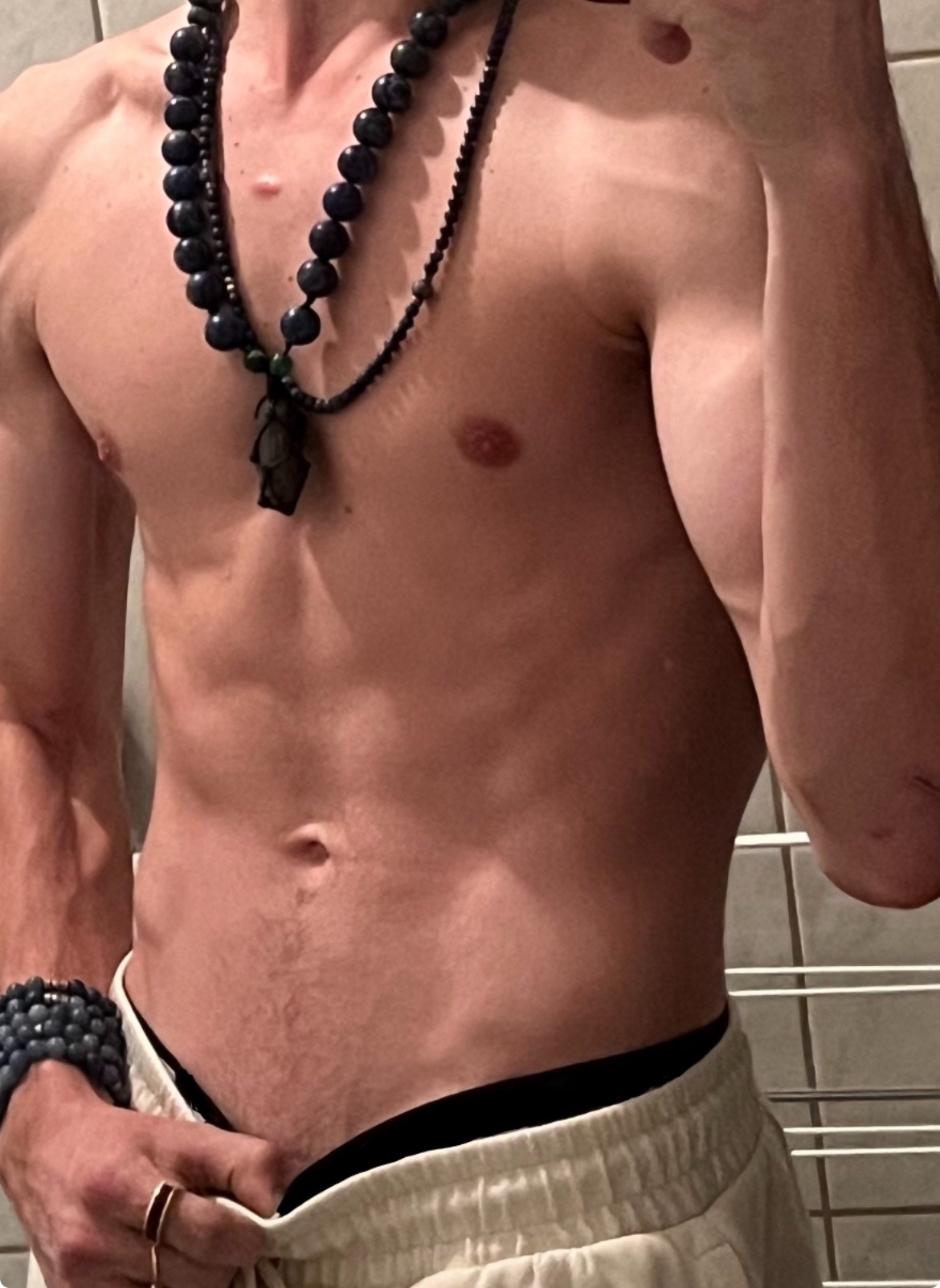Profil de Atem, 21 ans, Escort Trans Monaco à LesMenus