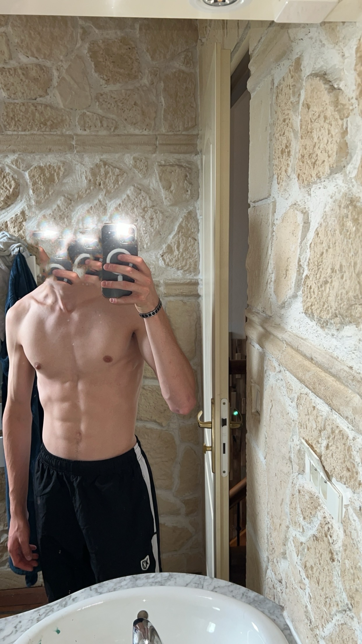 Profil de Aladji, 21 ans, Escort Trans Monaco à Noyers