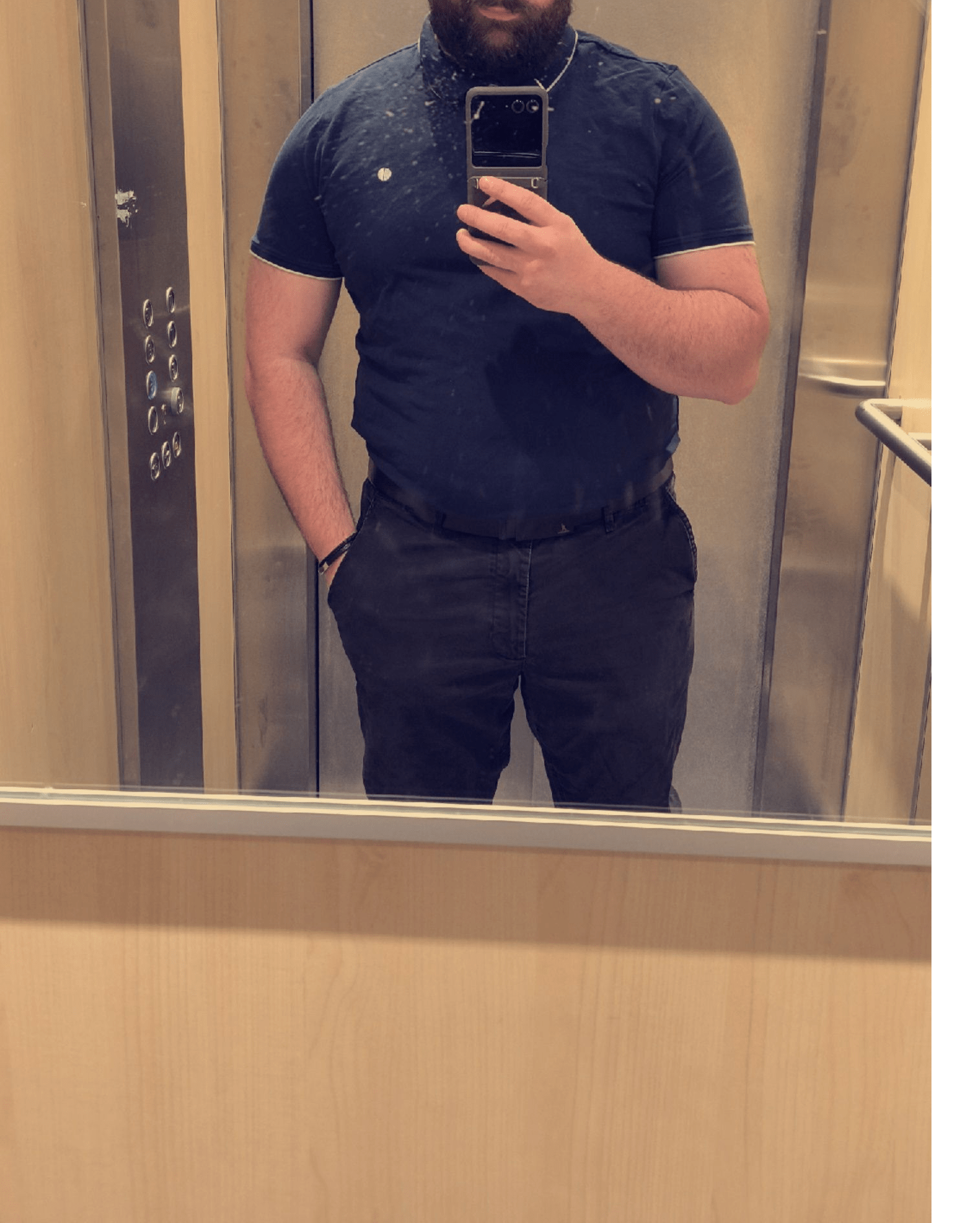 Profil de Mesut, 28 ans, Escort Trans Monaco à Saint-Sever-de-Saintonge