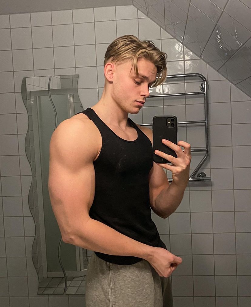 Profil de Mehidi, 20 ans, Escort Trans Monaco à Ambleville