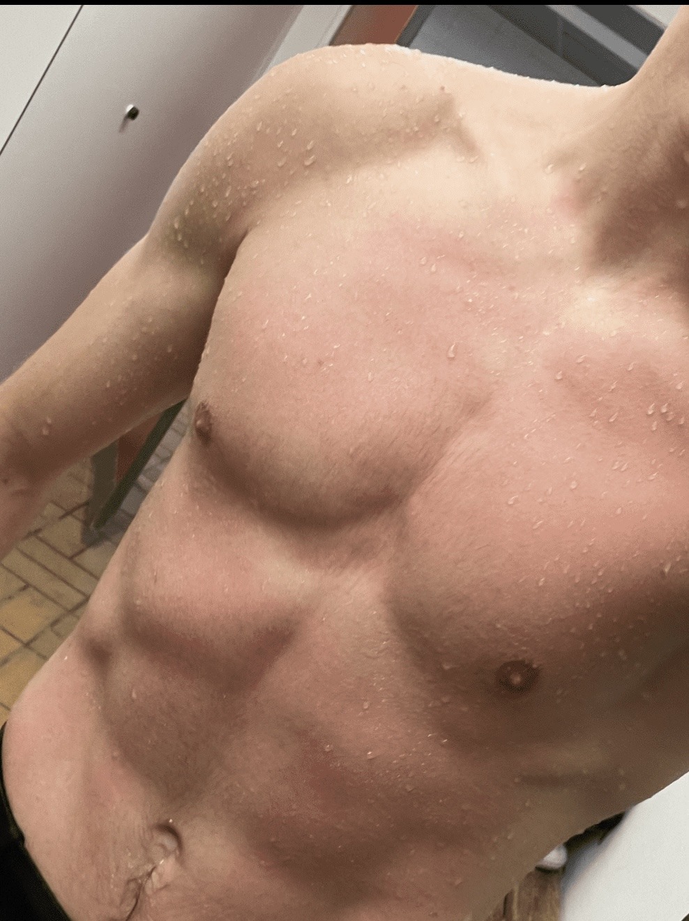 Profil de Pino, 19 ans, Escort Trans Monaco à Canté