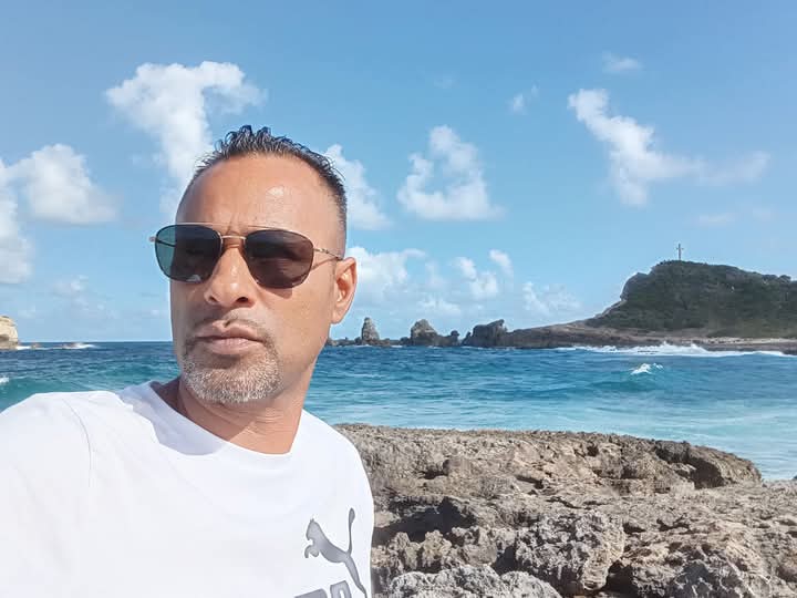 Profil de Georges-henri, 48 ans, Escort Trans Monaco à Jouy