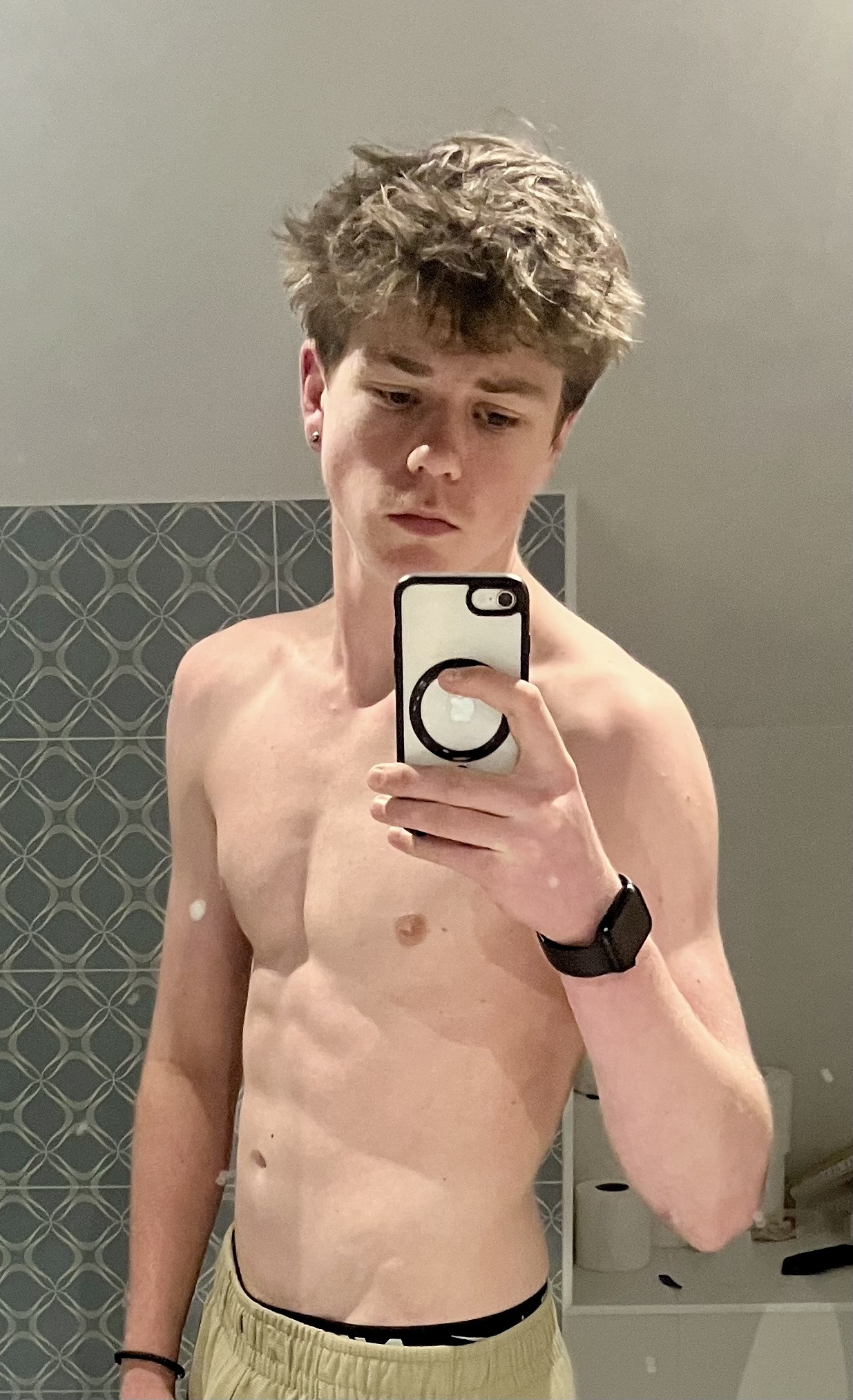 Profil de Mahir, 19 ans, Escort Trans Monaco à Caderousse