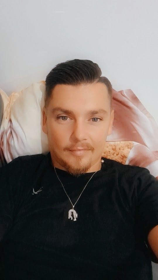 Profil de Cosme, 31 ans, Escort Trans Monaco à Therdonne