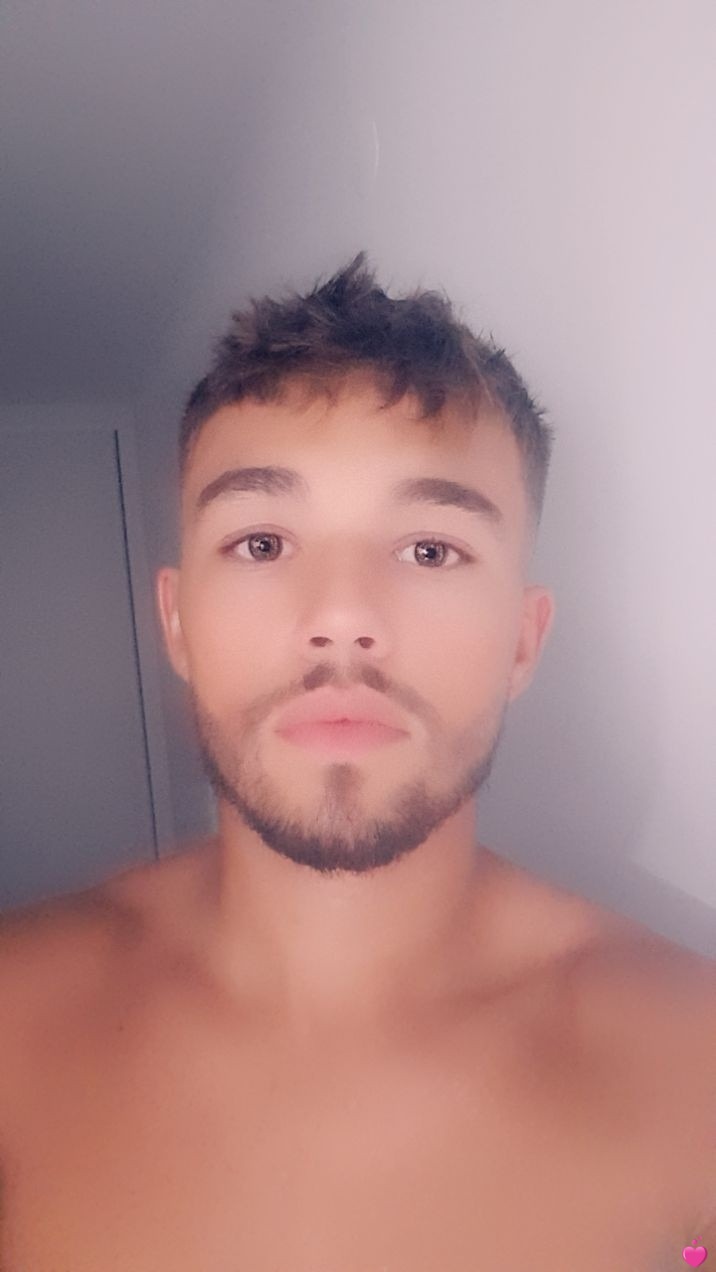 Profil de Montassar, 21 ans, Escort Trans Monaco à Châteauneuf